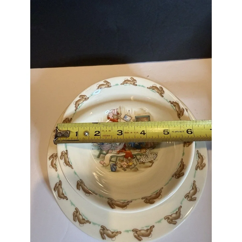 Royal Doulton Bunnykins 4-Piece Child Dinnerware Set Plate Bowl Cup Saucer